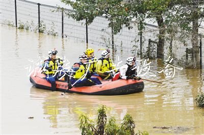 日本多地遭強台文化宣传栏風“海貝思”重創