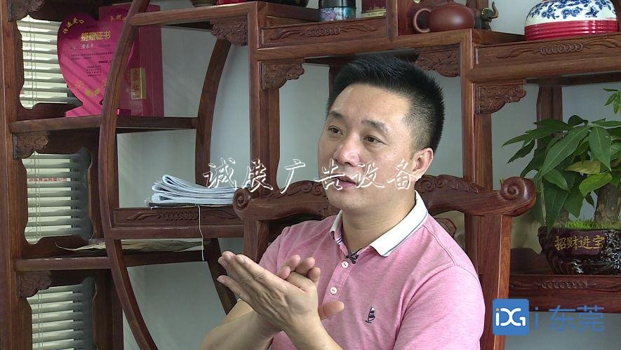 黄长平：我愿变身路滚动灯箱牌，为他人指向希望 |金商