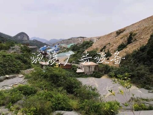 露天矿山开采无序 大竹指路牌灯箱县、渠县被督察组点名通报