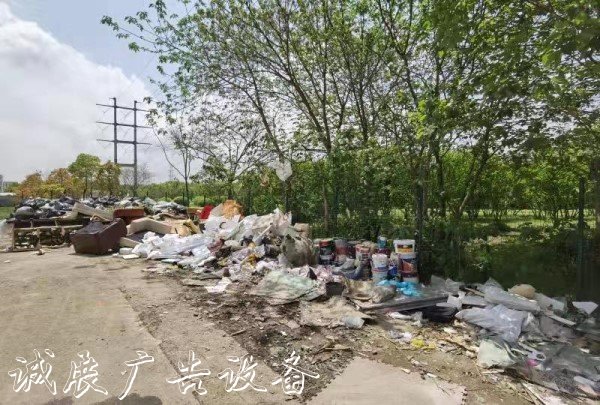 公益诉讼，当好公共利指路牌益“看护人”，将垃圾“